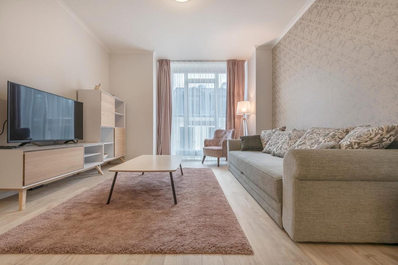 Happy Inn Just Studio, Self Check-In-24X7,Parking-In-The-Underground-Garage Вильнюс Экстерьер фото